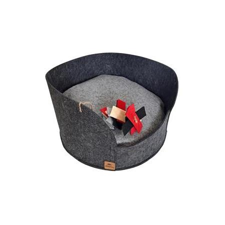 Keçe Köpek & Kedi Yatağı - Minderli - Oyuncaklı - Sepet - 40x22 cm